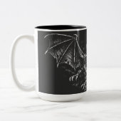 Swooping Bat - von BurnsInHell Zweifarbige Tasse (Links)