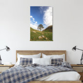 Sycamore Gap Stretched Canvas Print Leinwanddruck (Insitu (Schlafzimmer))