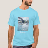 Sydney Harbour Bridge mit Yachten T-Shirt (Vorderseite)