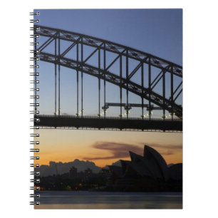 Sydney Harbour Bridge und Sydney Opera House um 2 Notizblock
