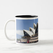 Sydney-Opernhausäußeres, Sydney, neuer Süden Zweifarbige Tasse (Links)