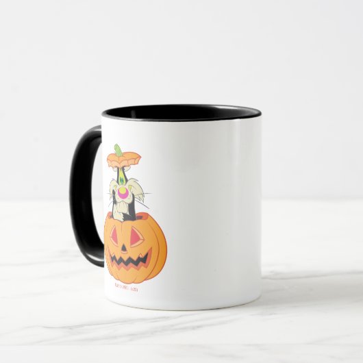 SYLVESTER™ Verstecken in einem Jack-o-Lantern Tasse (Vorderseite Links)
