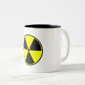 Symbol des radioaktiven Materials Zweifarbige Tasse (VorderseiteRechts)