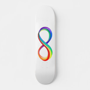 Symbol des unendlichen Regenbogens in Schichten Skateboard