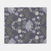 Symmetrical dark purple floral pattern fleecedecke (Vorderseite (Horizontal))