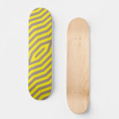 Symmetrische diagonale Streifen Hintergrund 14 Skateboard (Vorderseite)