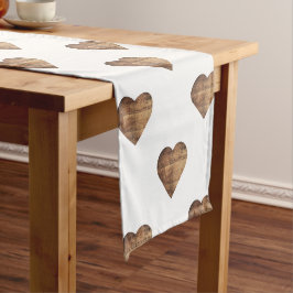 Symmetrische große rustikale braune Holzherzen Kurzer Tischläufer