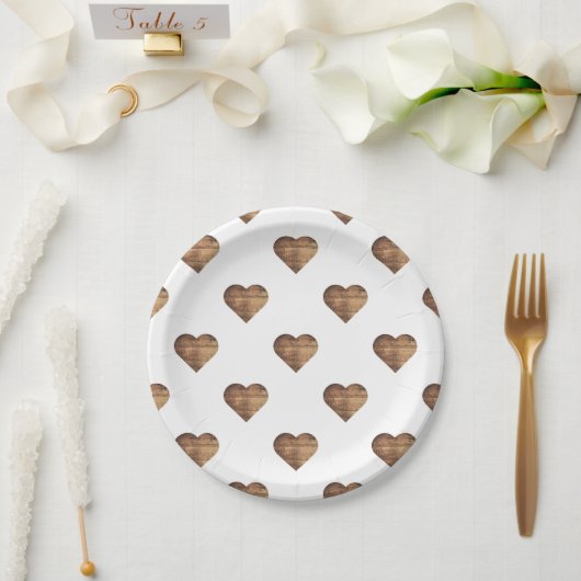 Symmetrische große rustikale braune Holzherzen Pappteller (Hochzeit)