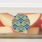 symmetrisches Textildesign mit blau und oder Etiketten (Befestigt)