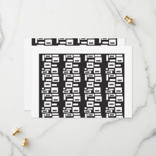 Symmetrisches, weißes geometrisches Design mit kna Save The Date