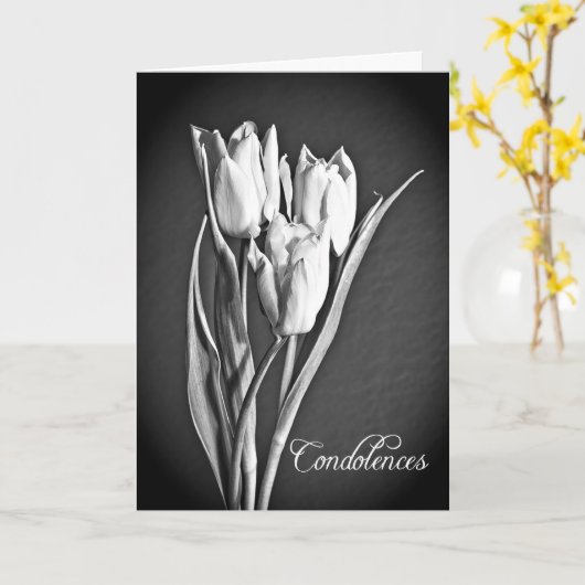 Sympathische Karte mit schwarz-weißen Tulpen. (Gelbe Blume)