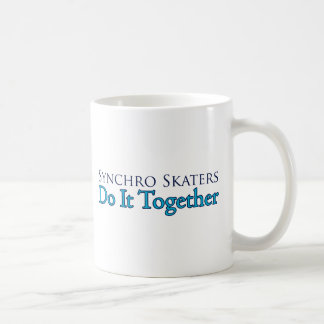 Synchro- Skater tun es zusammen Kaffeetasse