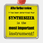 Synthesizer ist das wichtigste Instrument Ornament Aus Metall (Vorne)