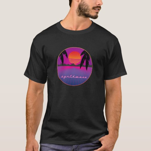 Synthwave Sunset T-Shirt (Vorderseite)