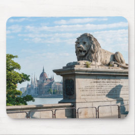 Széchenyi Kettenbrücke und Parlament von Budapest Mousepad