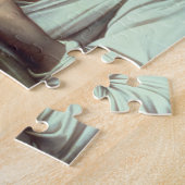 T31971 ein junger Junge, der Apple abzieht Puzzle (Seite)