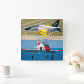 T-45C GOSHAWK QUADRATISCHE WANDUHR (Zuhause)