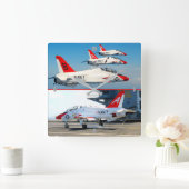 T-45C GOSHAWK QUADRATISCHE WANDUHR (Zuhause)