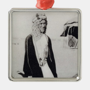 T.E. Lawrence im arabischen Kleid (b/w Foto) Silbernes Ornament