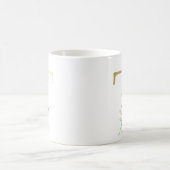 T Golden Initial mit blauem Blumenblättern Kaffeetasse (Mittel)