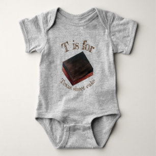 T ist für Texas Sheet Cake Slice Texan Food Baby Strampler