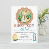 T Rex Dinosaur Niedlicher Junge Custom Kindergebur Einladung (Stehend Vorderseite)