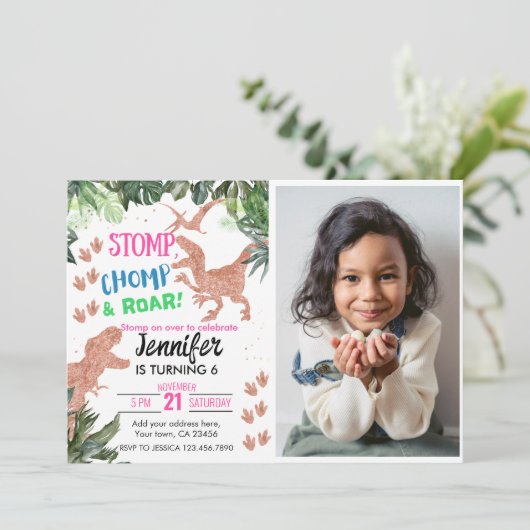 T-Rex Dinosaur-Thema Einladung (Stehend Vorderseite)