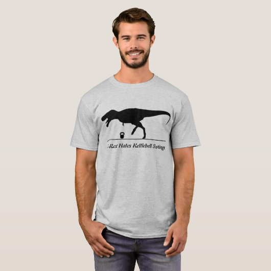 T-Rex hasst Kettlebell Schwingen T-Shirt (Vorne ganz)
