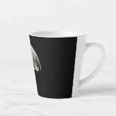 T Rex Stehend auf Mondschein Halloween Milchtasse (Rechts)
