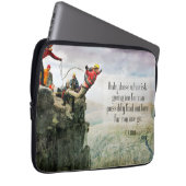 T.S. Eliot inspirierendes Zitat "Wie weit? Laptopschutzhülle (Vorne Rechts)