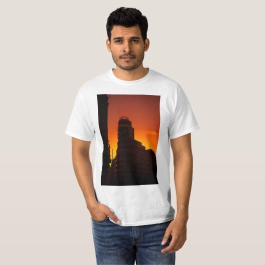 T - Shirt (Vorne ganz)