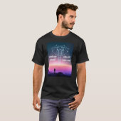 T - Shirt auf dem Boden (dunkel) (Vorne ganz)