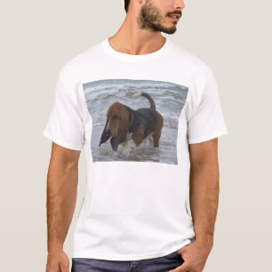 T - Shirt-Dachshund-Jagdhund in dem Meer T-Shirt