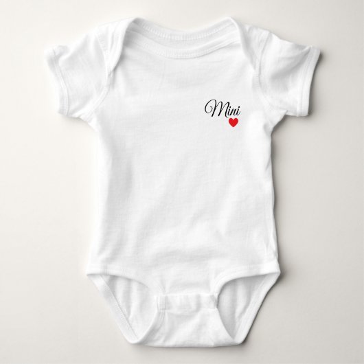 T-shirt famille cœur personnalisé baby strampler (Vorderseite)