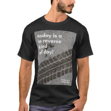 T-Shirt für Männer: Tag auf den Kopf gestellt