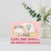 T - Shirt für niedliche Katzen und Bücher Postkarte (Stehend Vorderseite)