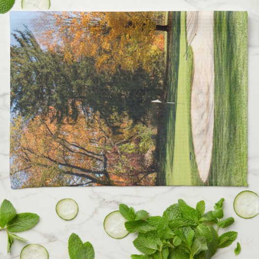 T-Shirt im Herbst Geschirrtuch (Gefaltet)