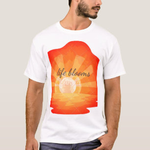 T-Shirt „Life Blooms“