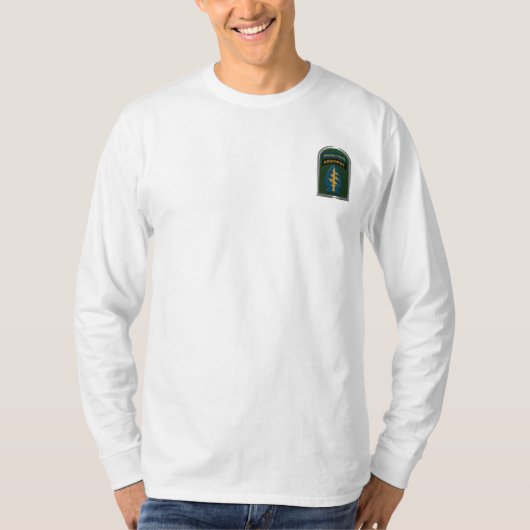 T-Shirt mit Army Special Forces Tab und Patch (Vorderseite)