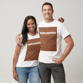 T-Shirt mit Backsteinmauer und Text Bangaranga (Unisex)