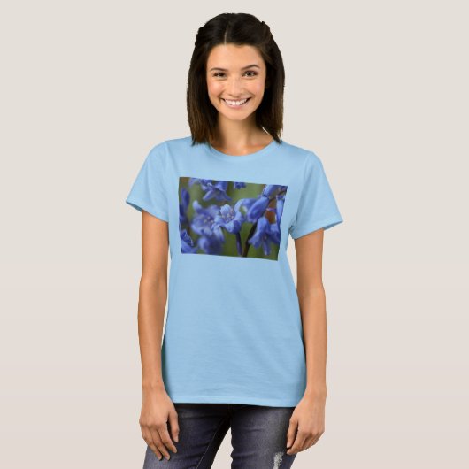 T - Shirt mit blauer Blume (Vorne ganz)