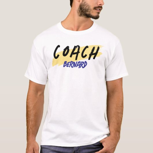 T - Shirt mit Coachname, Geschenk für den Coach (Vorderseite)