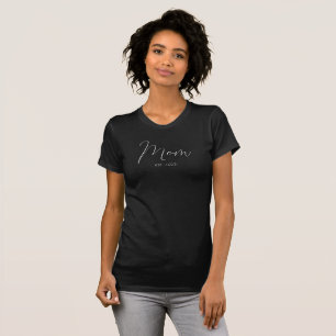 T-Shirt mit dem Aufdruck 'Mom Established New Mom'