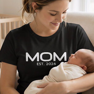 T-Shirt mit dem Aufdruck 'Mom Established New Mom'