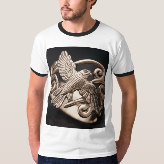 T - Shirt mit Falke (Vorderseite)