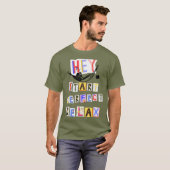T - Shirt mit farbigen Schriften (Vorne ganz)