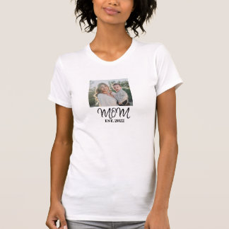 T-Shirt mit Foto und Schriftzug 'Mom Established'