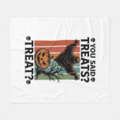 T-Shirt mit Geist Halloween und unheimlichem Pun u Fleecedecke (Vorderseite (Horizontal))