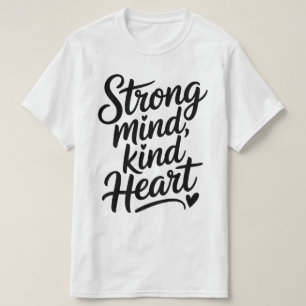 T-Shirt mit Kalligrafie 'Starker Geist, Gutes Herz
