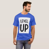 T-Shirt mit Level Up Text bedruckt (Vorne ganz)